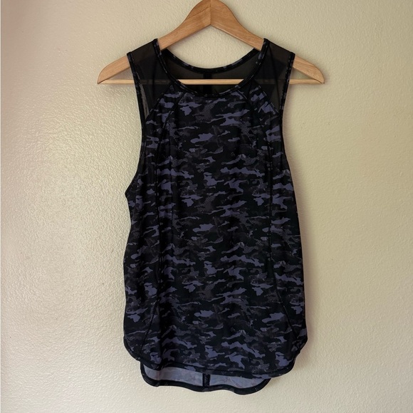 lululemon athletica Tops - LULULEMON Sculpt Tank Mini Hounds Camo